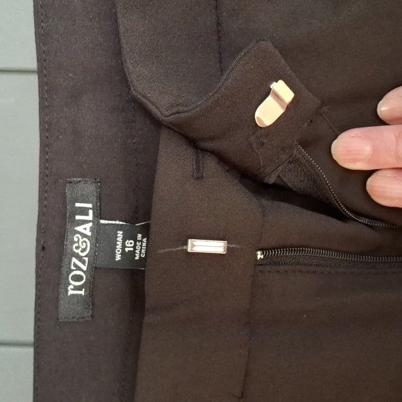 Womens Roz & Ali Black Ankle Dress Pants 16 (NWOT) - Picture 5 of 9